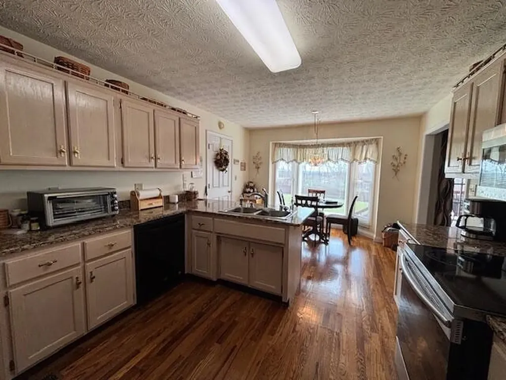 229 Shearwood Avenue Somerset KY 42503