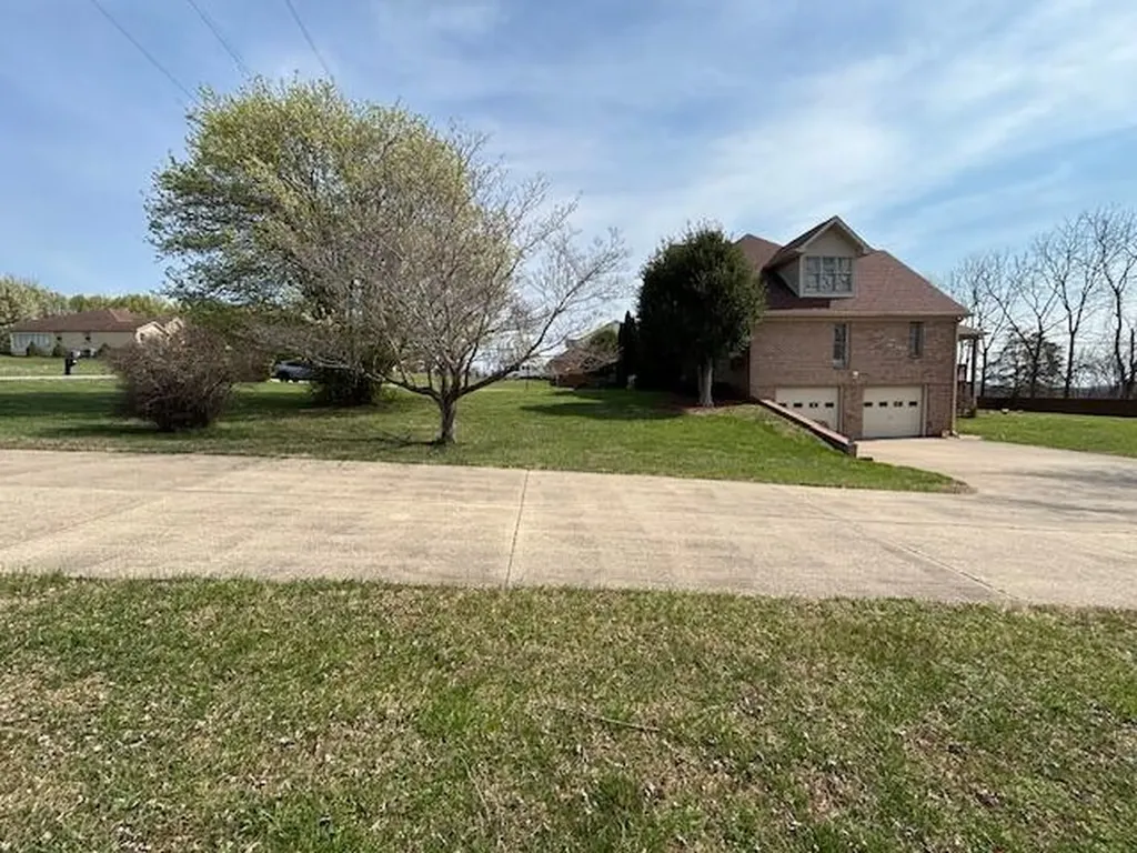 229 Shearwood Avenue Somerset KY 42503
