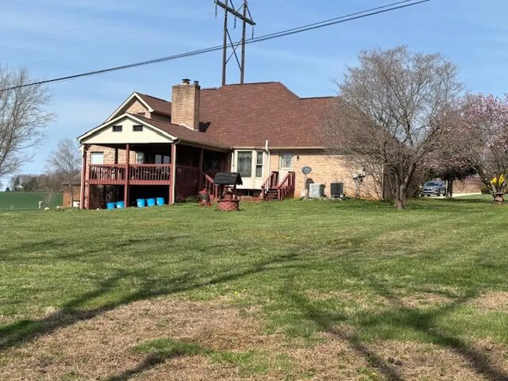 229 Shearwood Avenue Somerset KY 42503