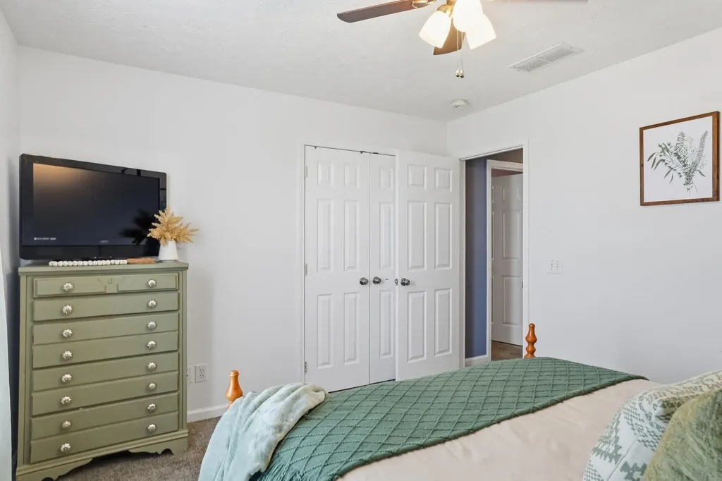 462 Oakley Avenue Harrodsburg KY 40330
