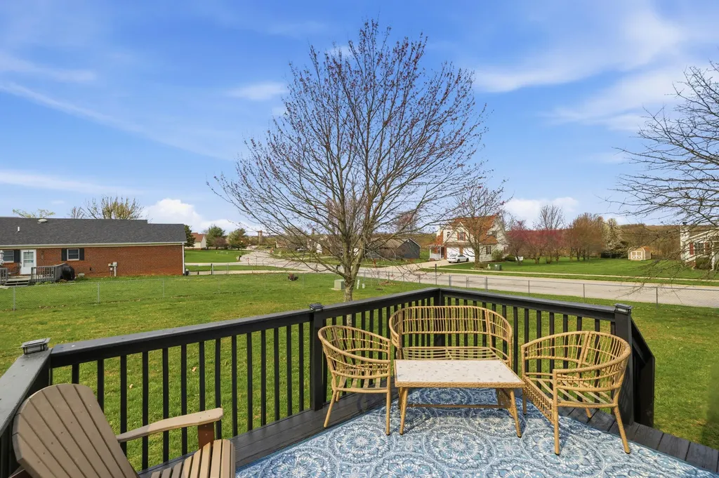 462 Oakley Avenue Harrodsburg KY 40330