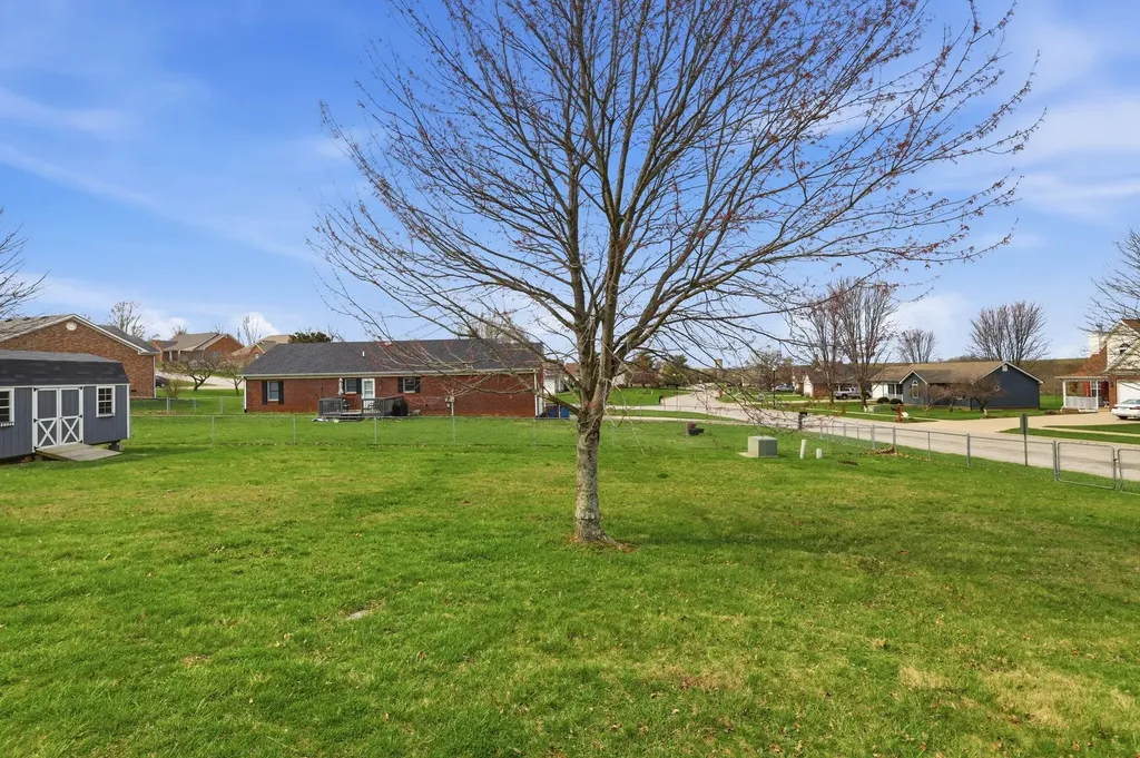 462 Oakley Avenue Harrodsburg KY 40330