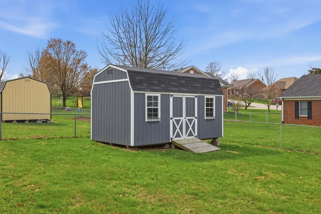 462 Oakley Avenue Harrodsburg KY 40330