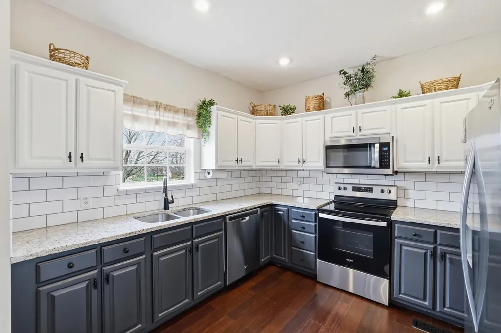 462 Oakley Avenue Harrodsburg KY 40330