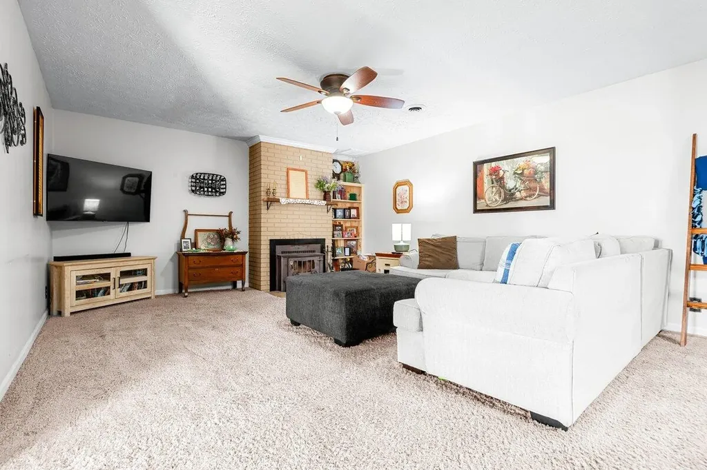 128 County Farm Road London KY 40741