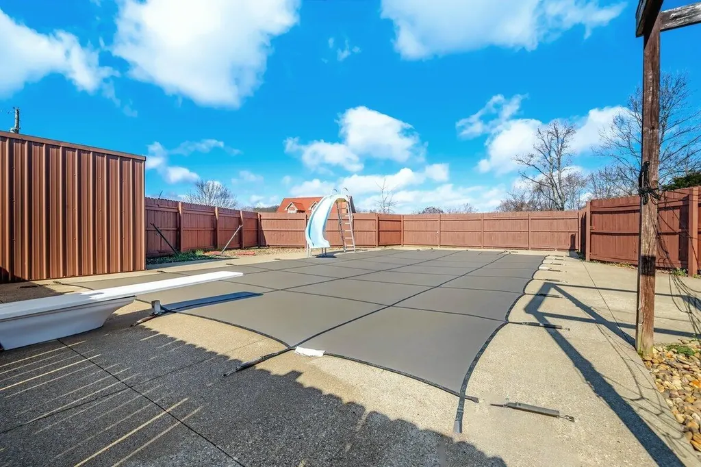 128 County Farm Road London KY 40741