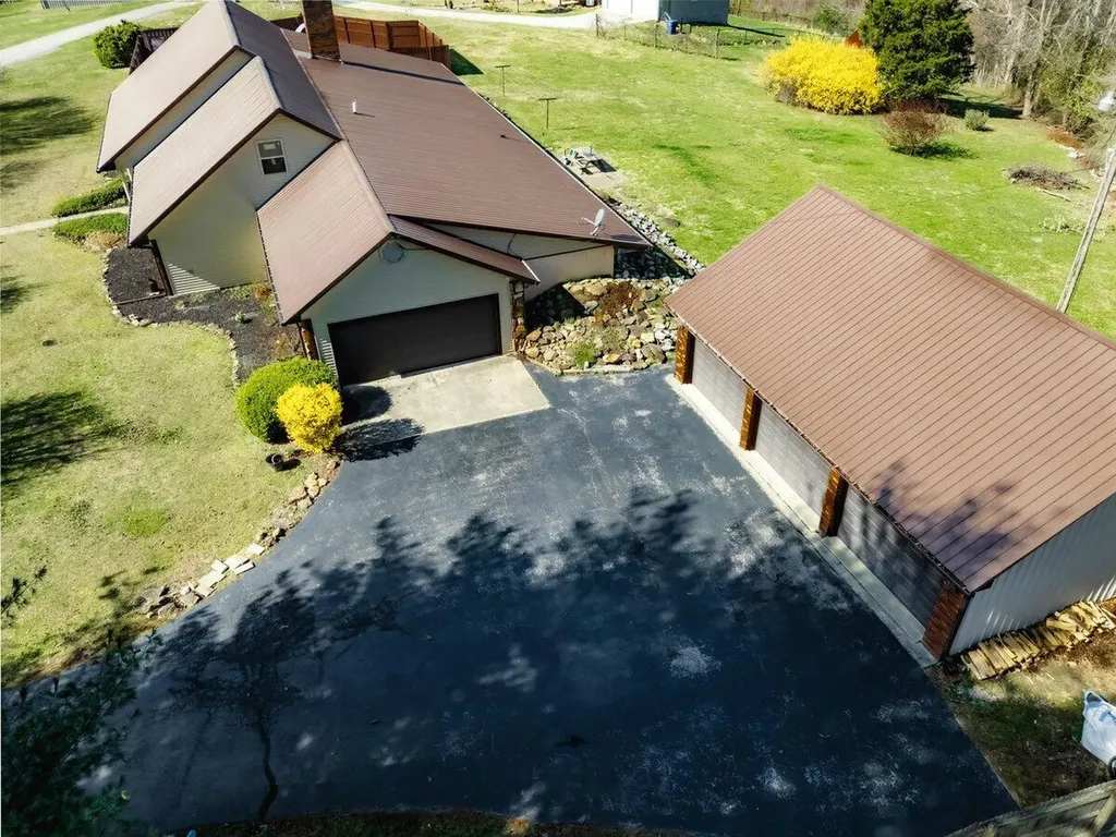 128 County Farm Road London KY 40741