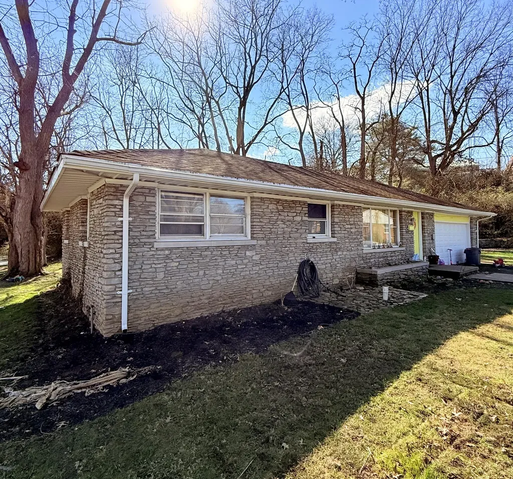 1869 Rio Vista Drive Paris KY 40361