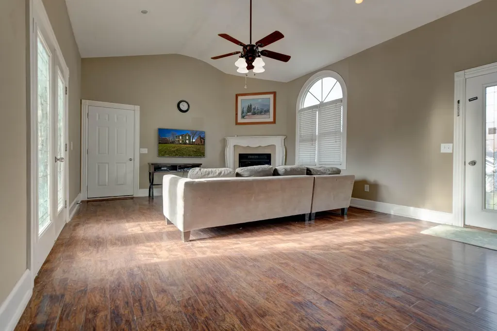 410 W High Street Mt Sterling KY 40353