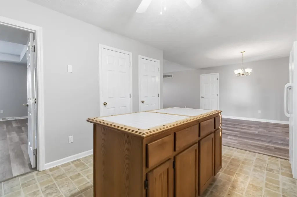 15 Douglas Avenue Stanford KY 40484