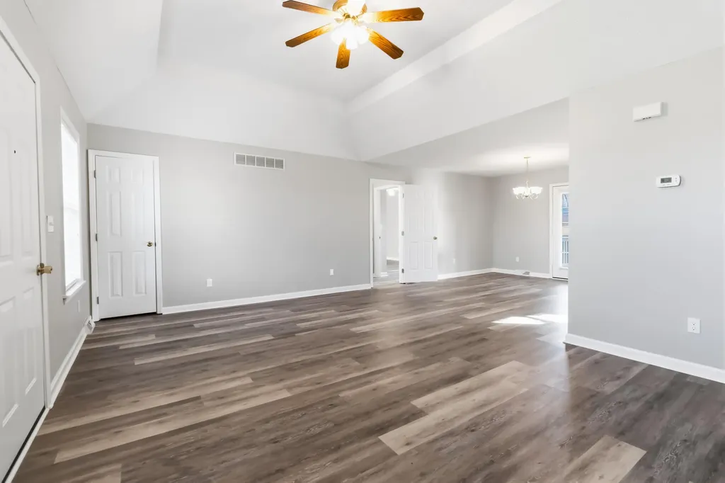15 Douglas Avenue Stanford KY 40484