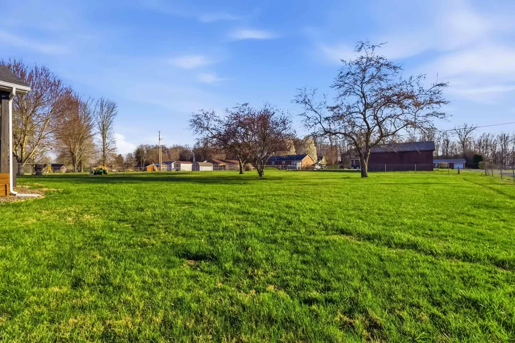 15 Douglas Avenue Stanford KY 40484
