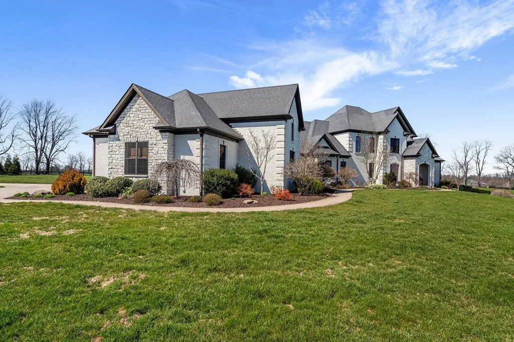 111 Pearl Lane Nicholasville KY 40356