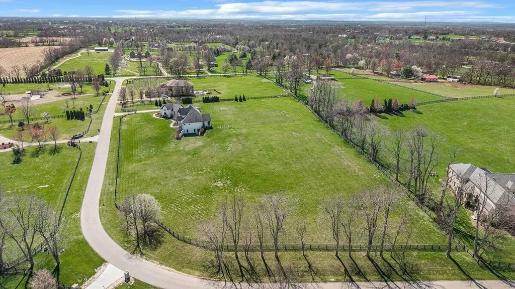 111 Pearl Lane Nicholasville KY 40356