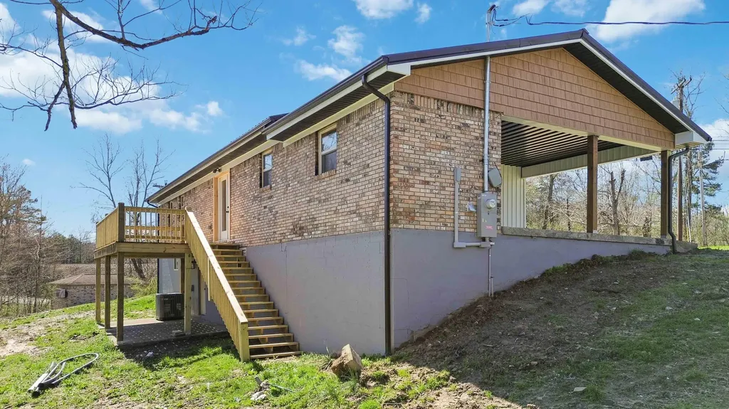 4249 State Highway 1651 Pine Knot KY 42635