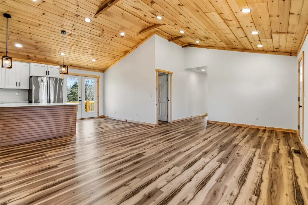 4249 State Highway 1651 Pine Knot KY 42635