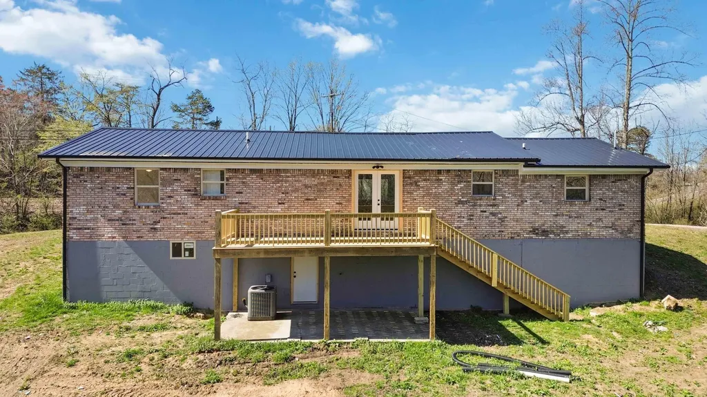 4249 State Highway 1651 Pine Knot KY 42635