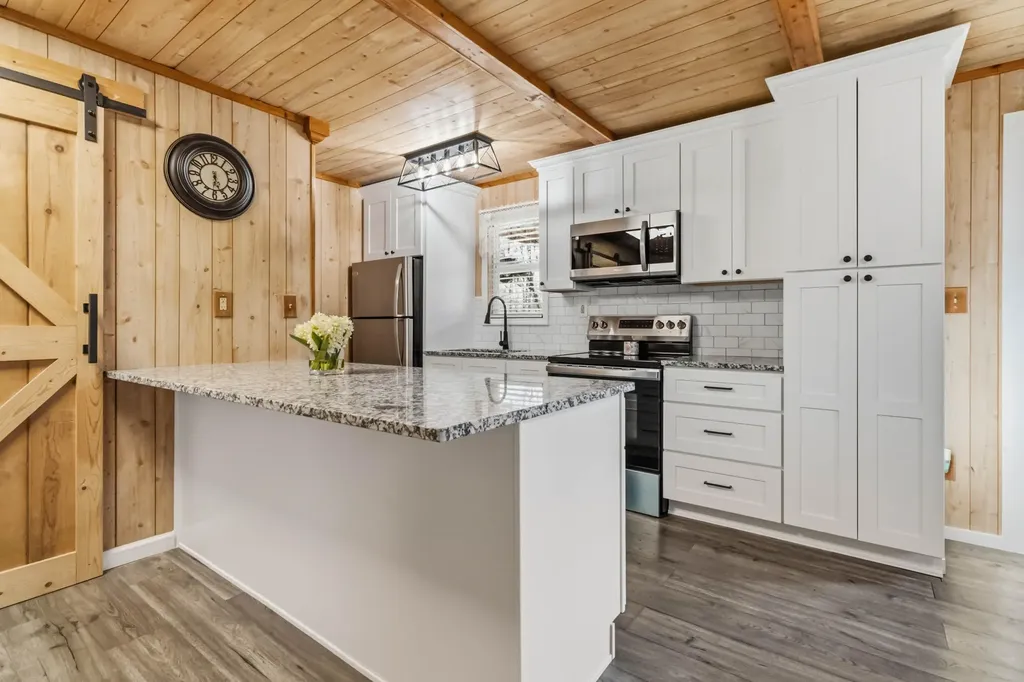 1954 Jasper Bend Road Burnside KY 42519