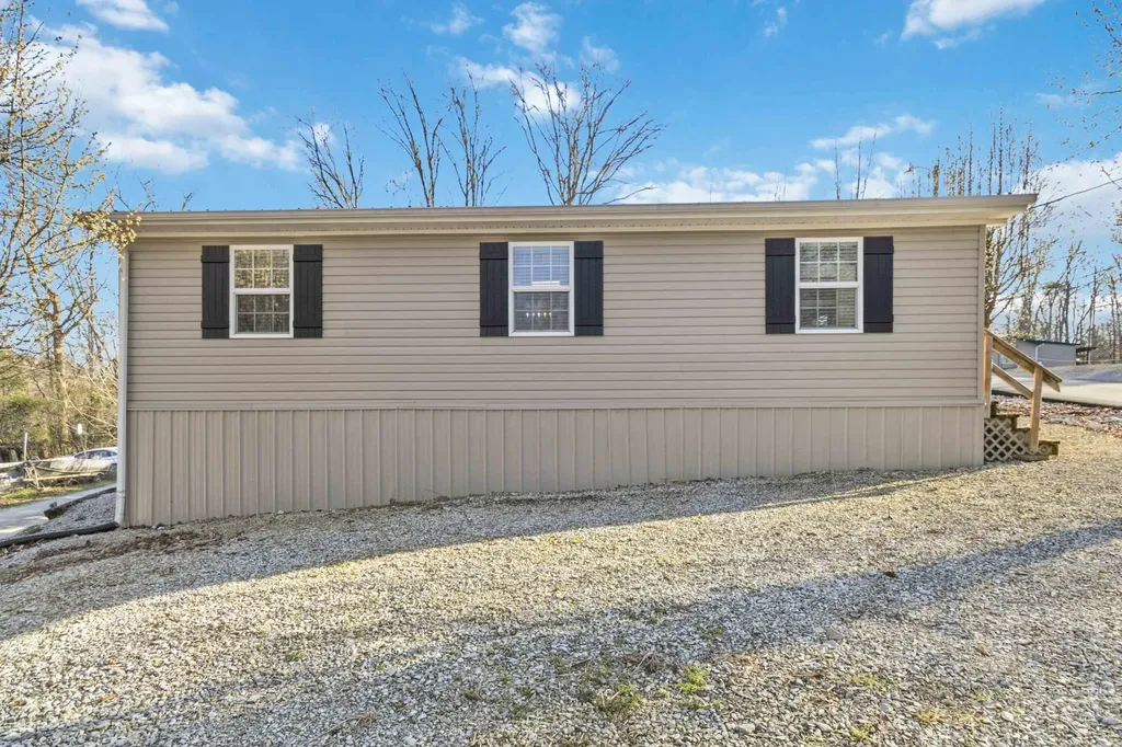 1954 Jasper Bend Road Burnside KY 42519