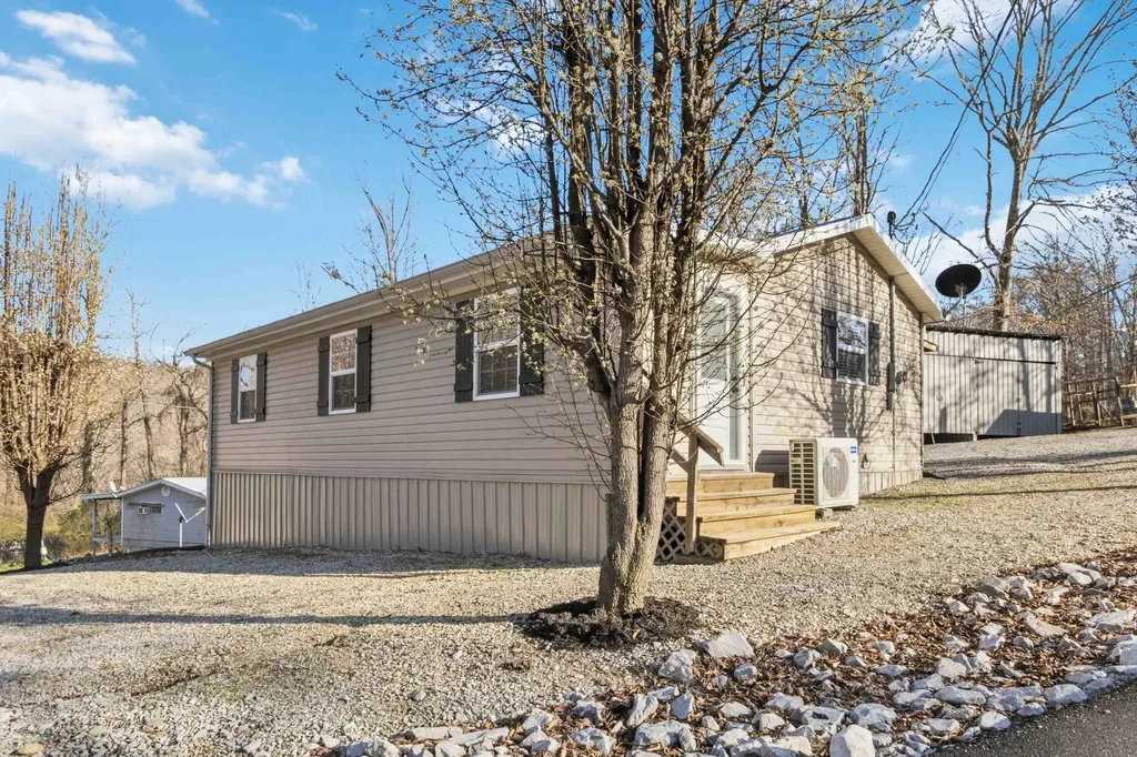 1954 Jasper Bend Road Burnside KY 42519