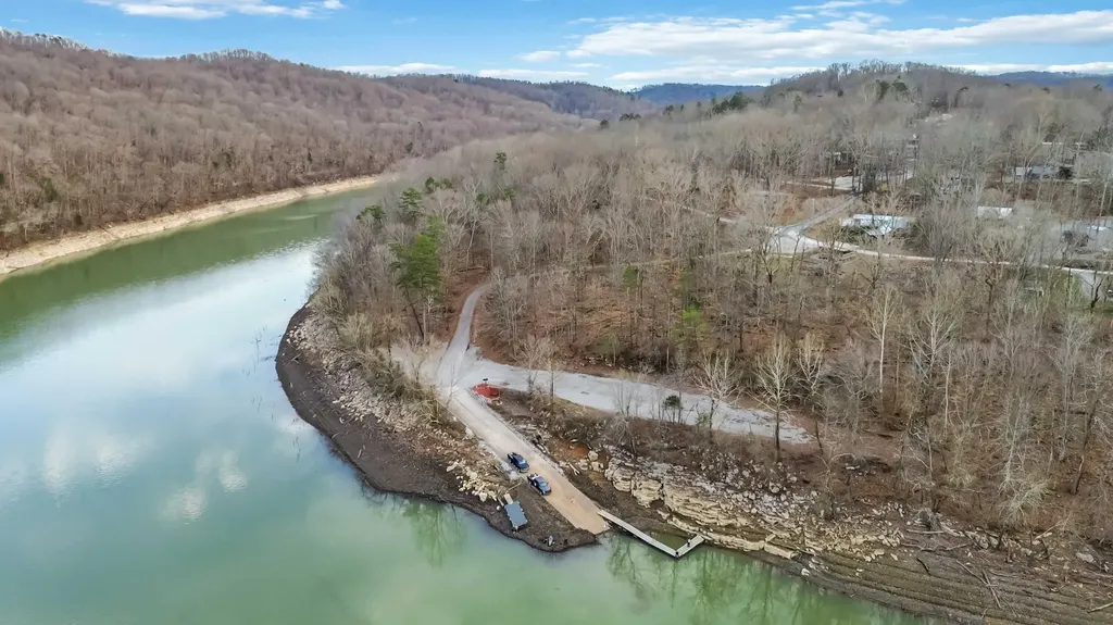 1954 Jasper Bend Road Burnside KY 42519