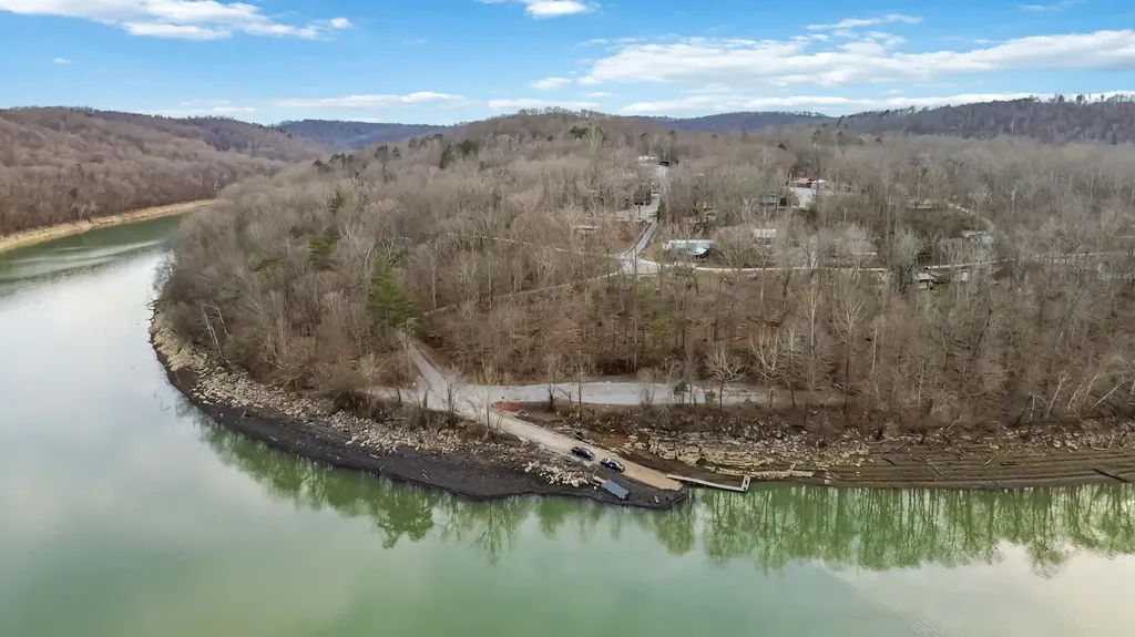 1954 Jasper Bend Road Burnside KY 42519