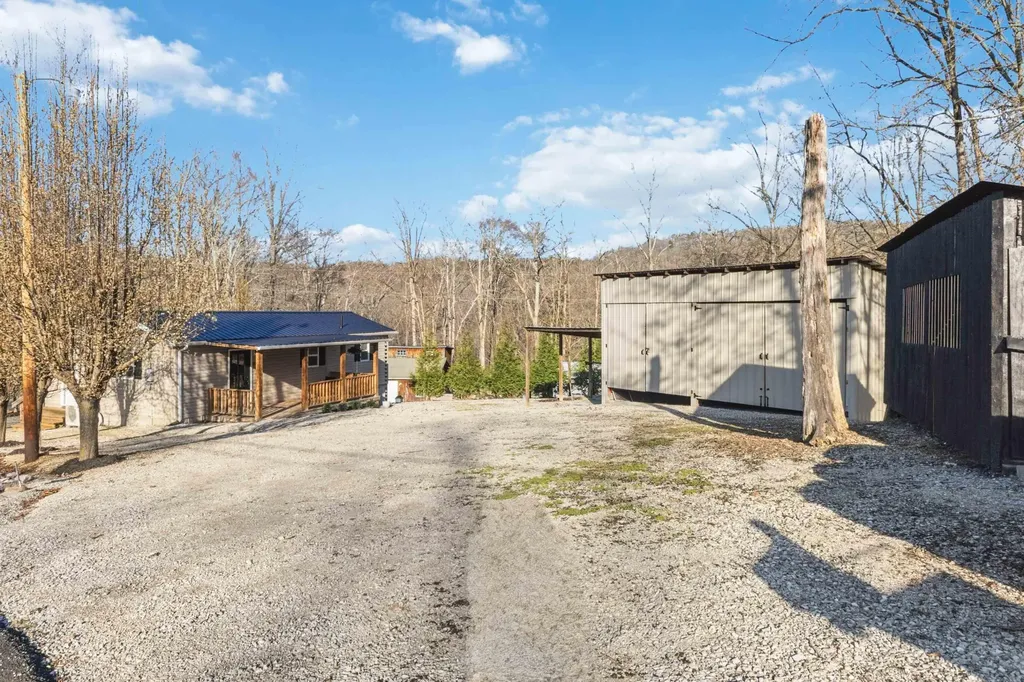 1954 Jasper Bend Road Burnside KY 42519
