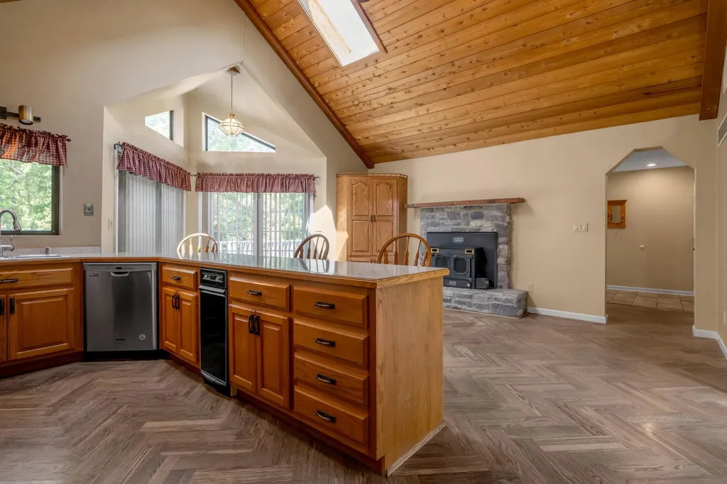 129 Sunset Lodge Road Lancaster KY 40444