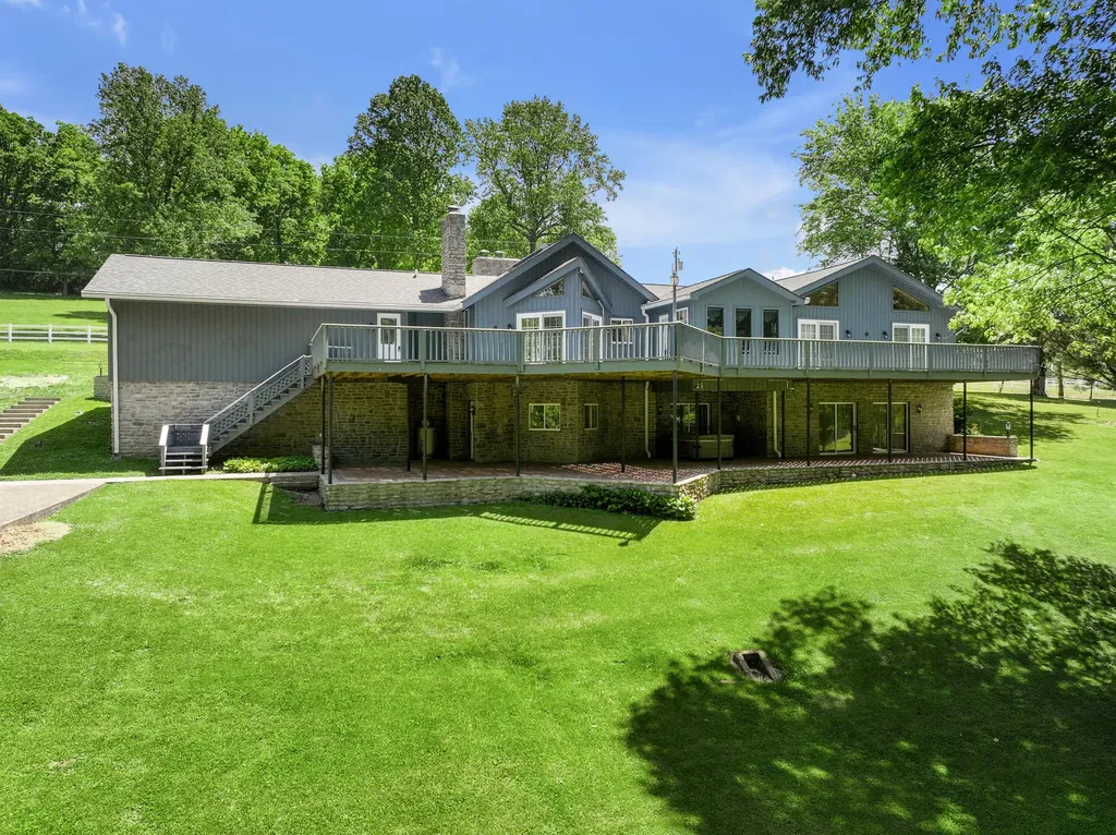 129 Sunset Lodge Road Lancaster KY 40444