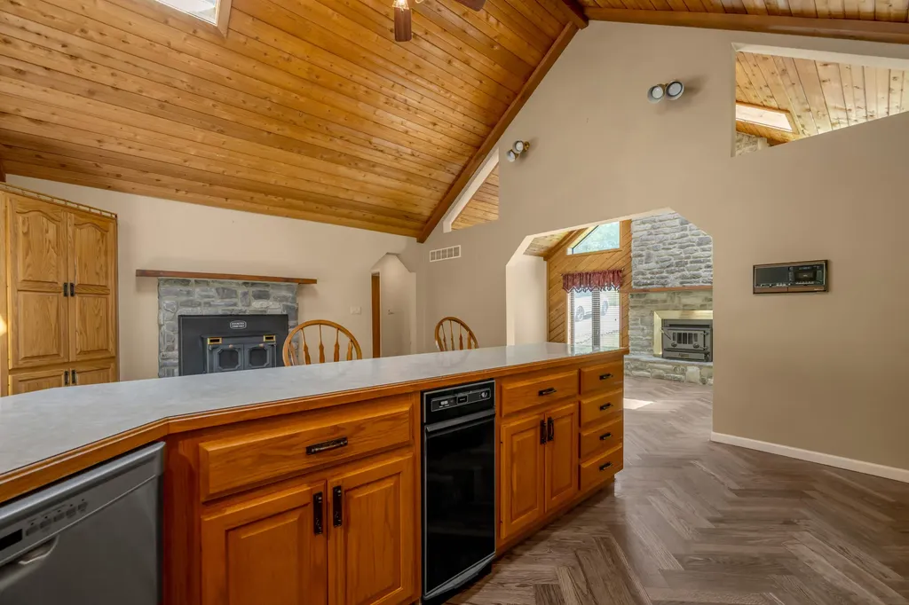 129 Sunset Lodge Road Lancaster KY 40444