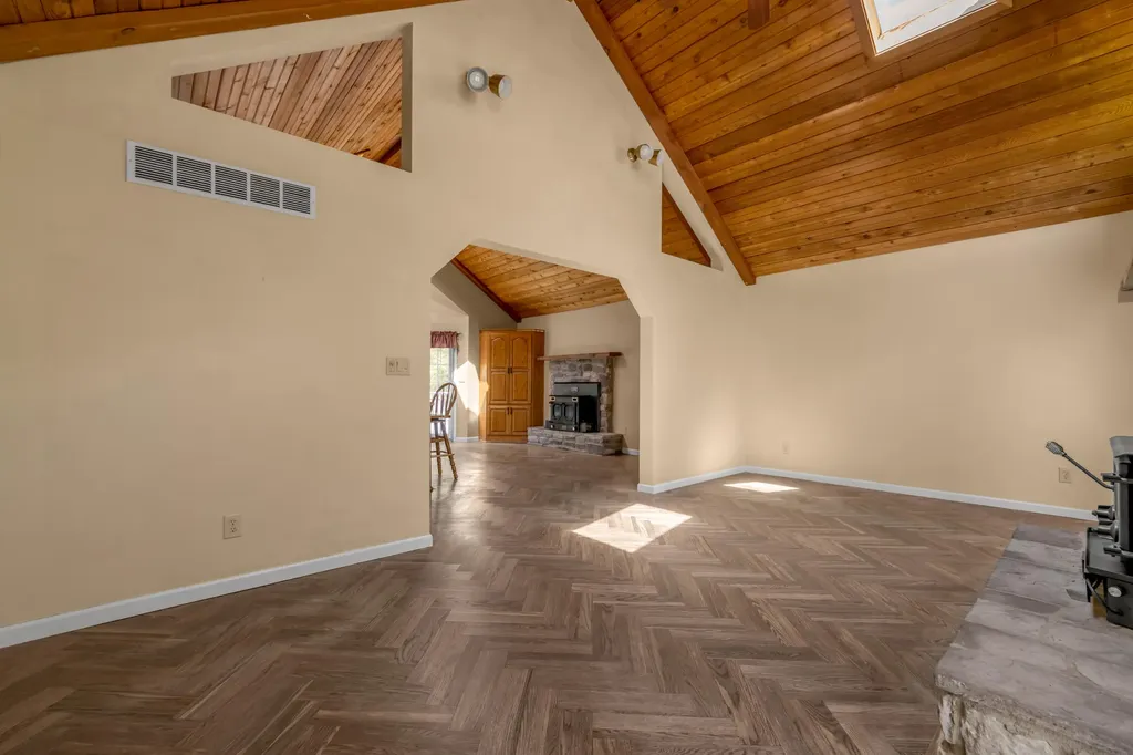 129 Sunset Lodge Road Lancaster KY 40444