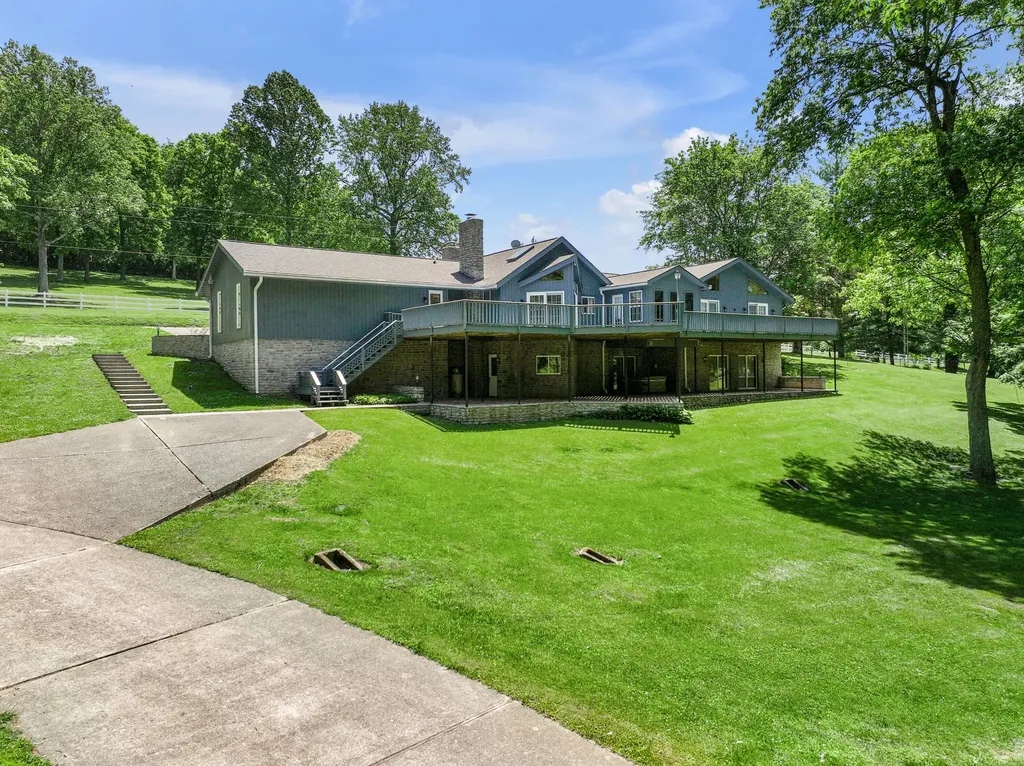 129 Sunset Lodge Road Lancaster KY 40444