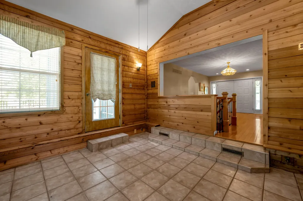 129 Sunset Lodge Road Lancaster KY 40444