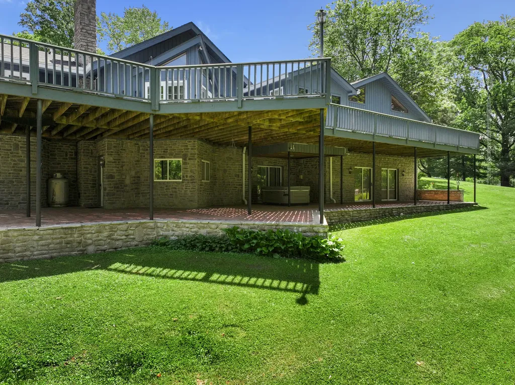 129 Sunset Lodge Road Lancaster KY 40444