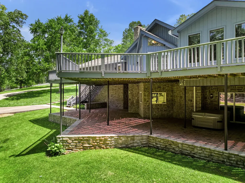 129 Sunset Lodge Road Lancaster KY 40444