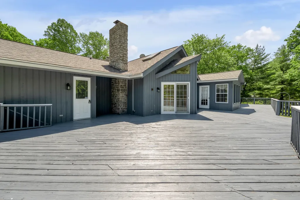 129 Sunset Lodge Road Lancaster KY 40444
