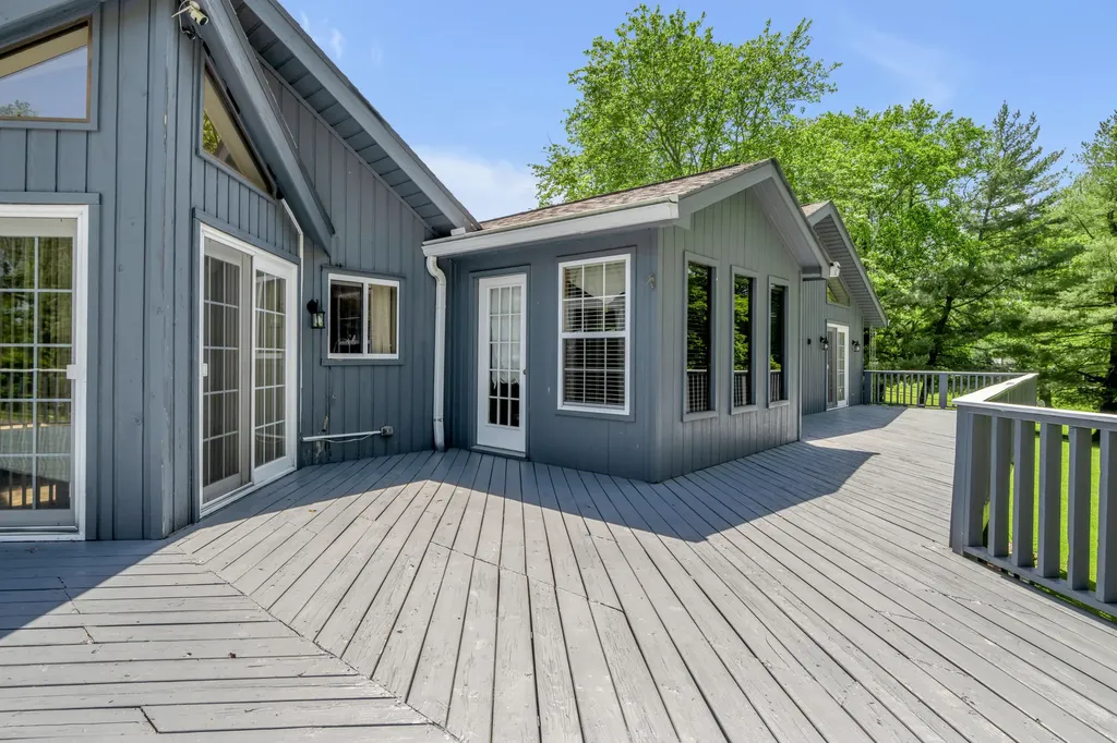 129 Sunset Lodge Road Lancaster KY 40444