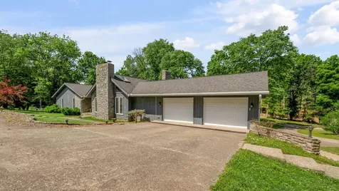 129 Sunset Lodge Road Lancaster KY 40444