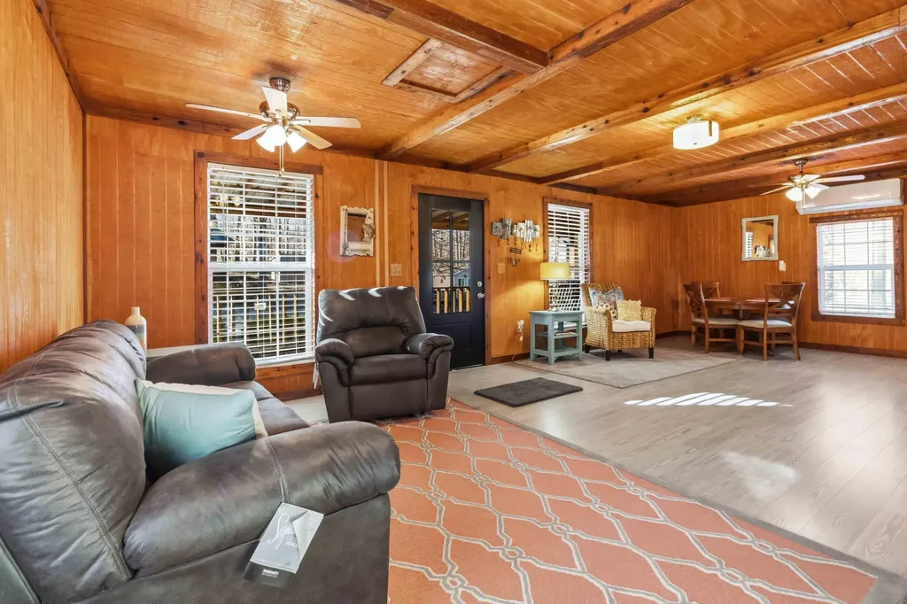 1994 Jasper Bend Road Burnside KY 42519