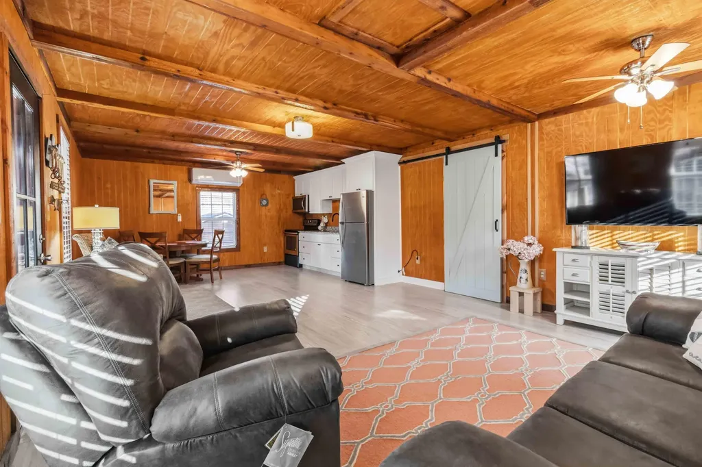 1994 Jasper Bend Road Burnside KY 42519