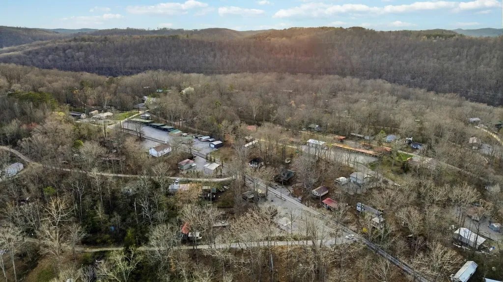 1994 Jasper Bend Road Burnside KY 42519