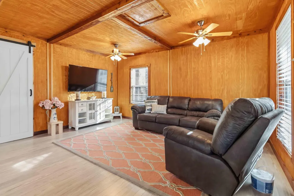 1994 Jasper Bend Road Burnside KY 42519