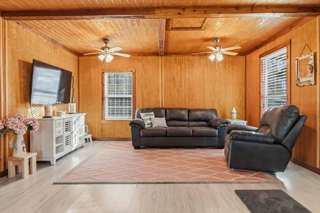 1994 Jasper Bend Road Burnside KY 42519