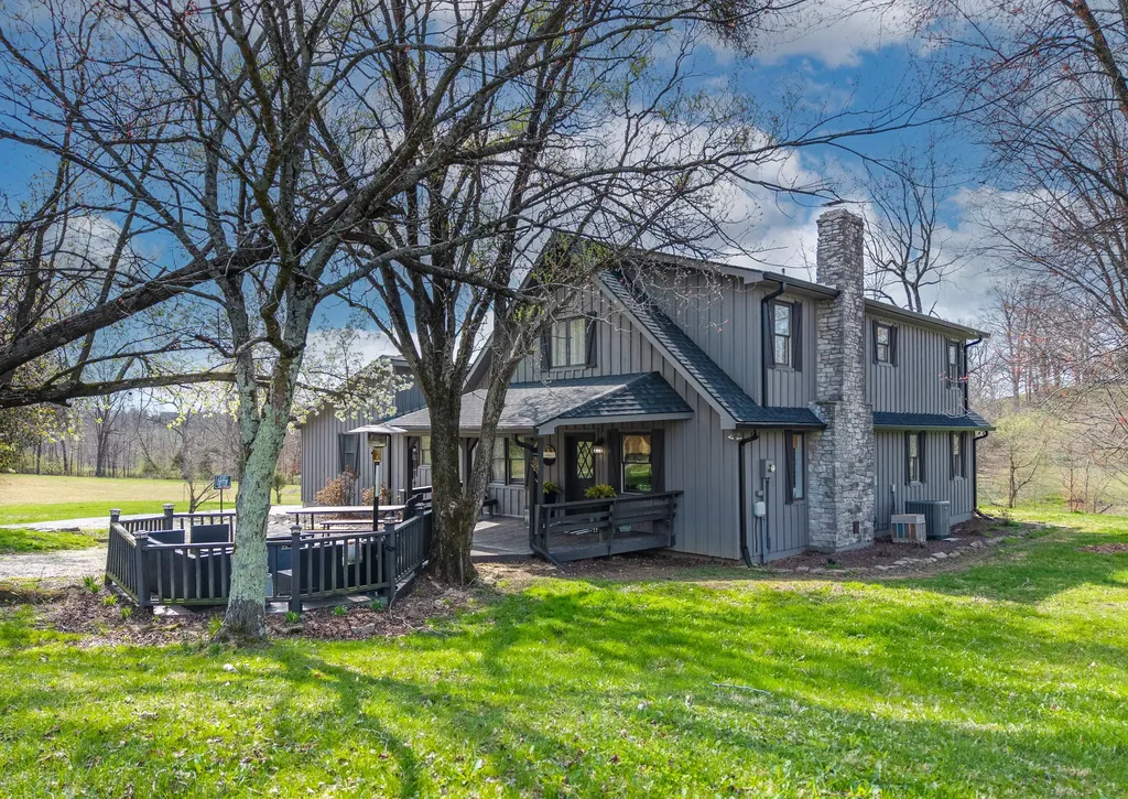 324 Little Creek Road Somerset KY 42503