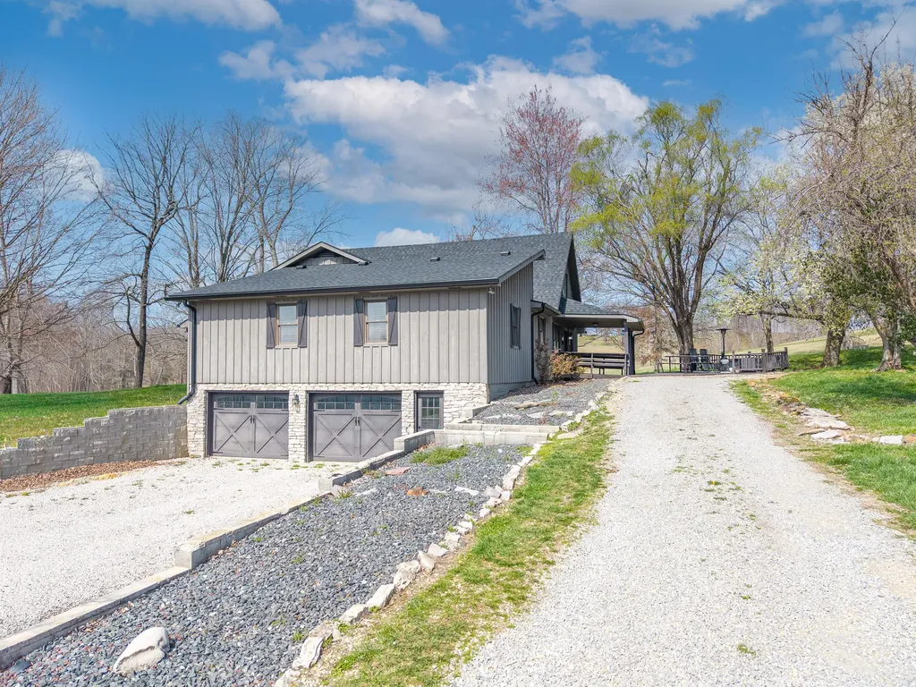 324 Little Creek Road Somerset KY 42503