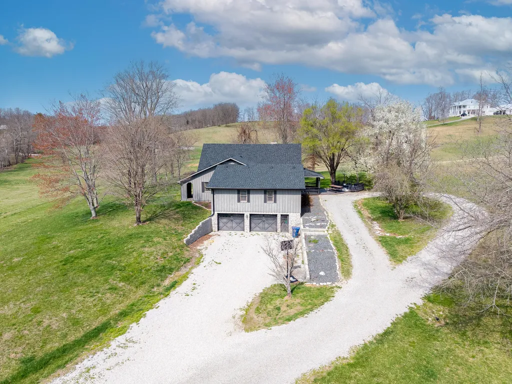 324 Little Creek Road Somerset KY 42503
