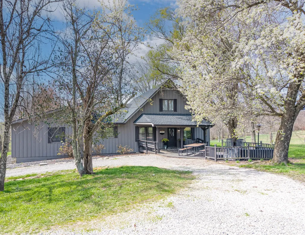 324 Little Creek Road Somerset KY 42503
