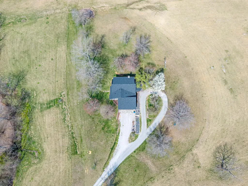 324 Little Creek Road Somerset KY 42503