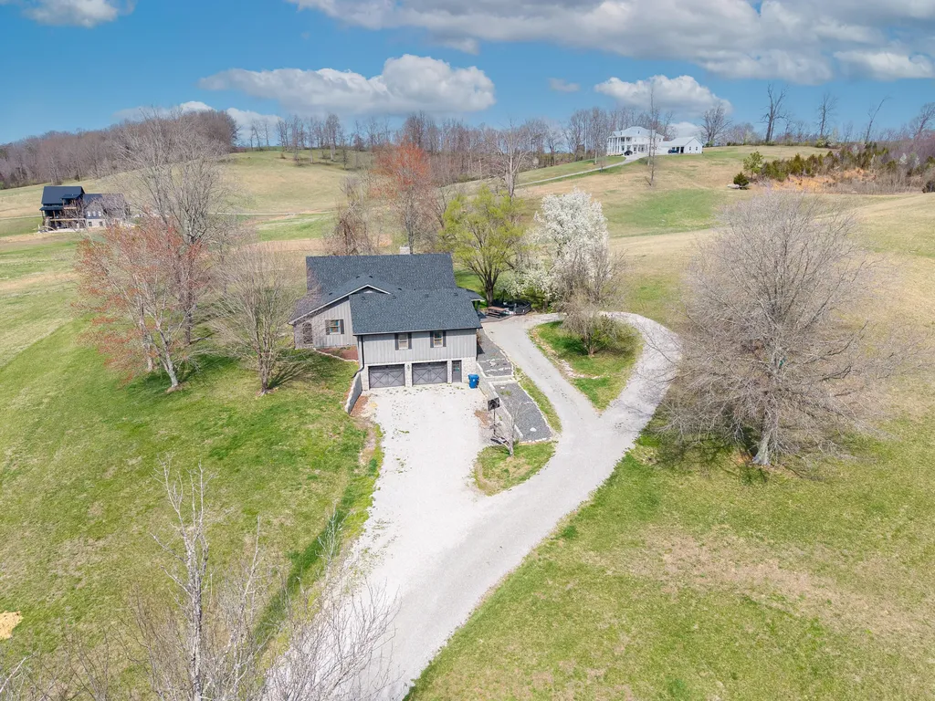 324 Little Creek Road Somerset KY 42503