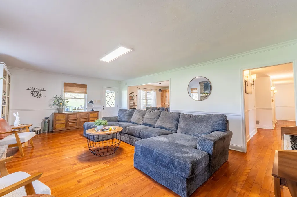 324 Little Creek Road Somerset KY 42503
